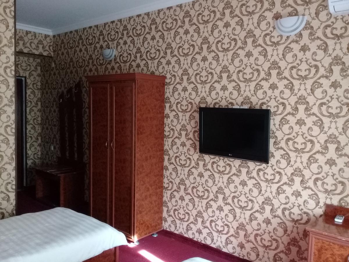 Madrasa Aminxon Hotel Хива Екстериор снимка