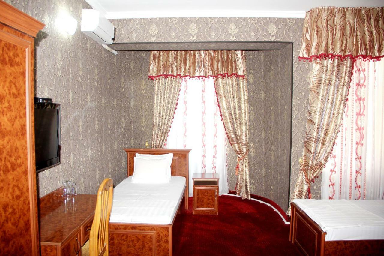 Madrasa Aminxon Hotel Хива Екстериор снимка