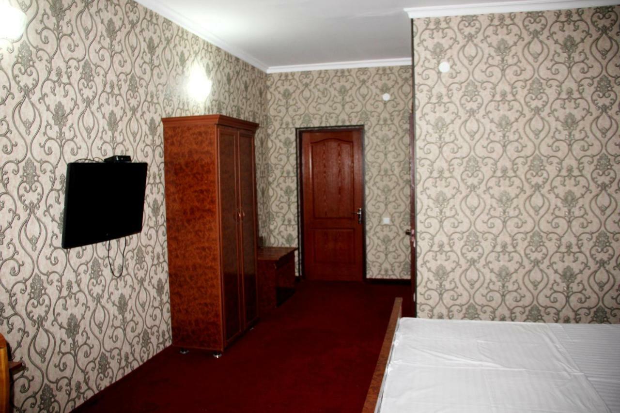 Madrasa Aminxon Hotel Хива Екстериор снимка